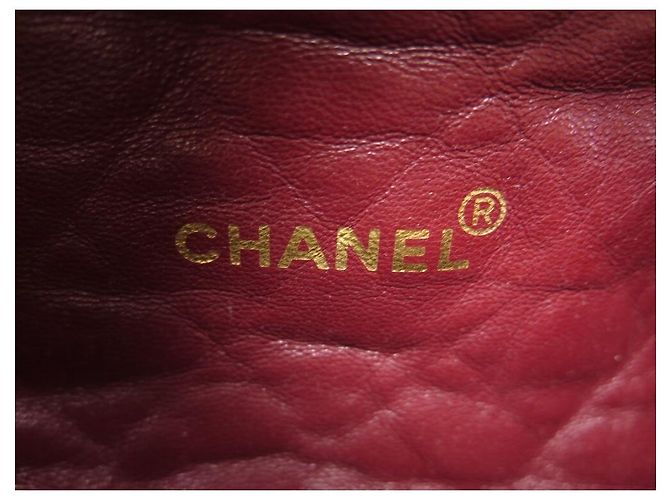 VINTAGE CHANEL Schwarzer gesteppter Leder-Gürtelbeutel - Ansicht 10