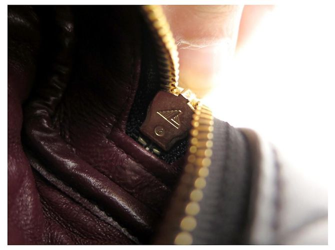 VINTAGE CHANEL Schwarzer gesteppter Leder-Gürtelbeutel - Ansicht 11