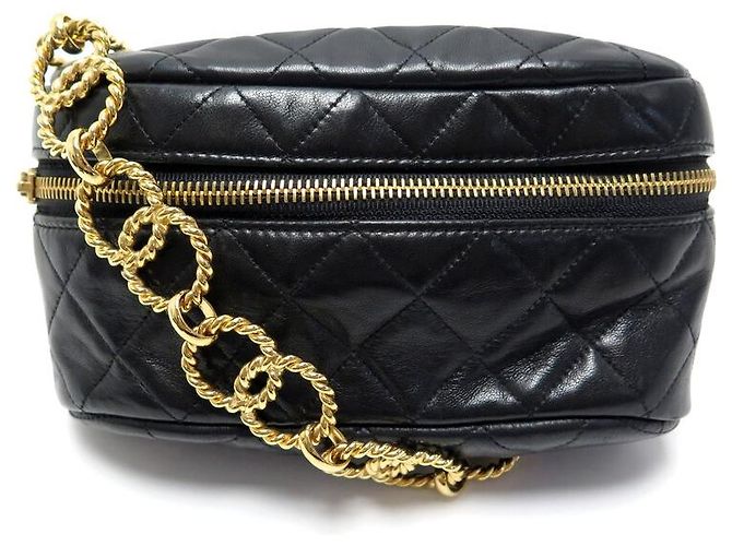VINTAGE CHANEL Schwarzer gesteppter Leder-Gürtelbeutel - Ansicht 2