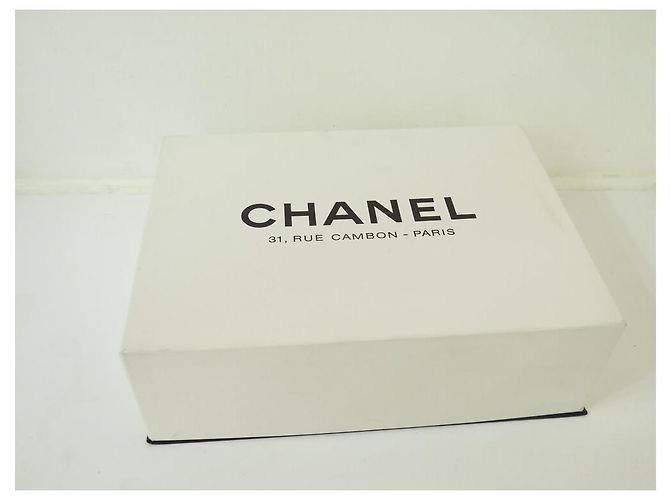 VINTAGE CHANEL Schwarzer gesteppter Leder-Gürtelbeutel - Ansicht 20