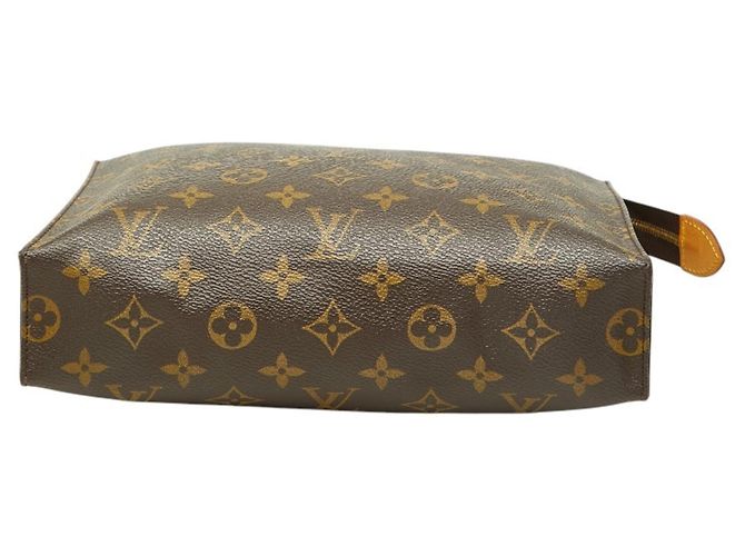 Louis Vuitton Monogram Pochette Toilette 26 Brown - view 3