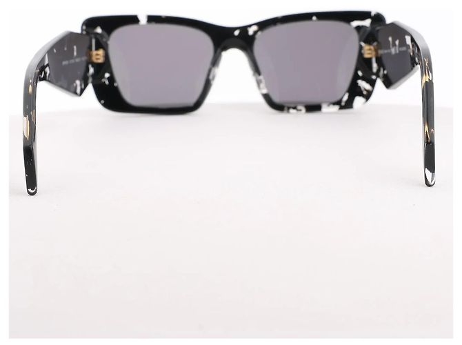Gafas de sol Prada con montura Cat Eye en negro PR 08Y - vista 5