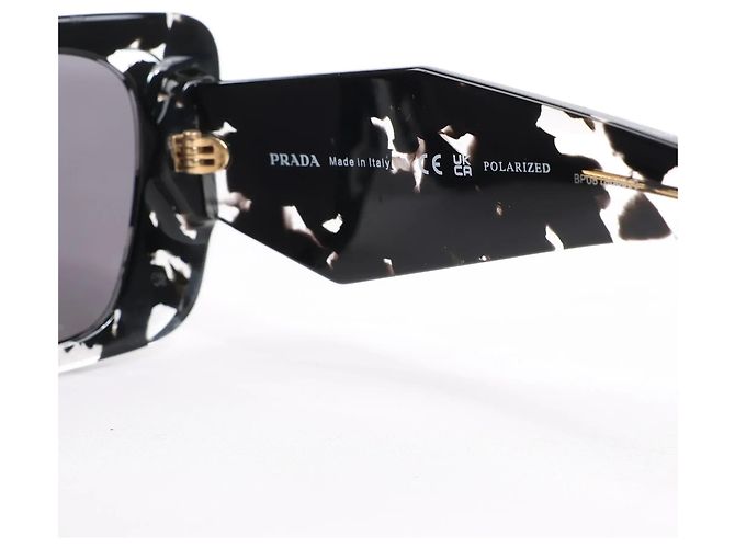 Gafas de sol Prada con montura Cat Eye en negro PR 08Y - vista 8