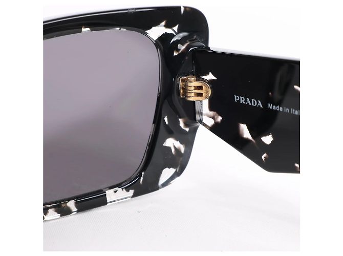 Gafas de sol Prada con montura Cat Eye en negro PR 08Y - vista 9