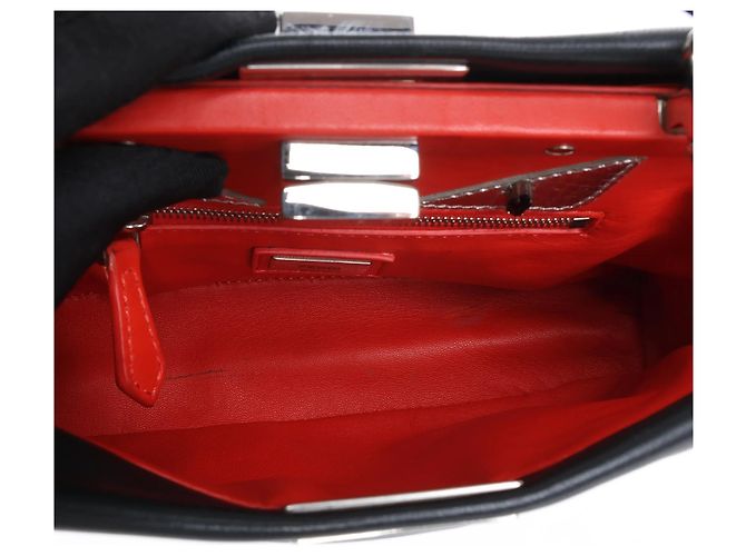 Mini borsa a mano 2Way in pelle Fendi Peekaboo nera 8BN244 Rosso - vista 12