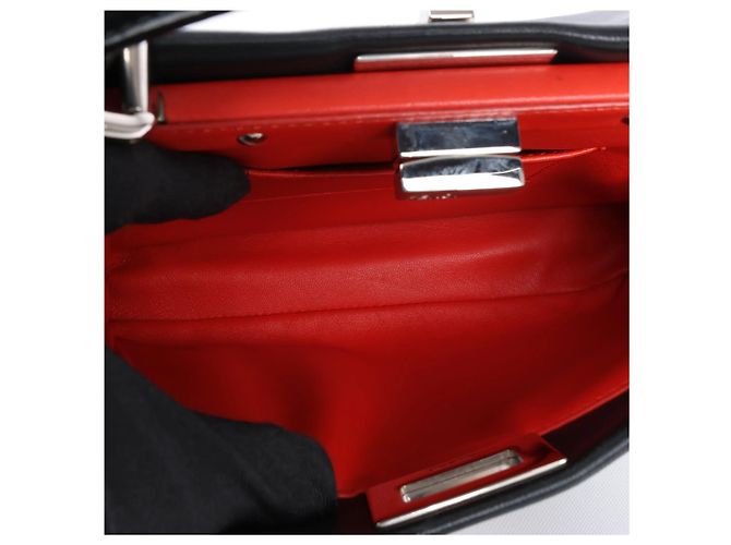 Mini borsa a mano 2Way in pelle Fendi Peekaboo nera 8BN244 Rosso - vista 13