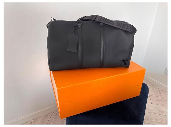 Louis Vuitton Keepall Bandoulière 50 Nero - vista 4