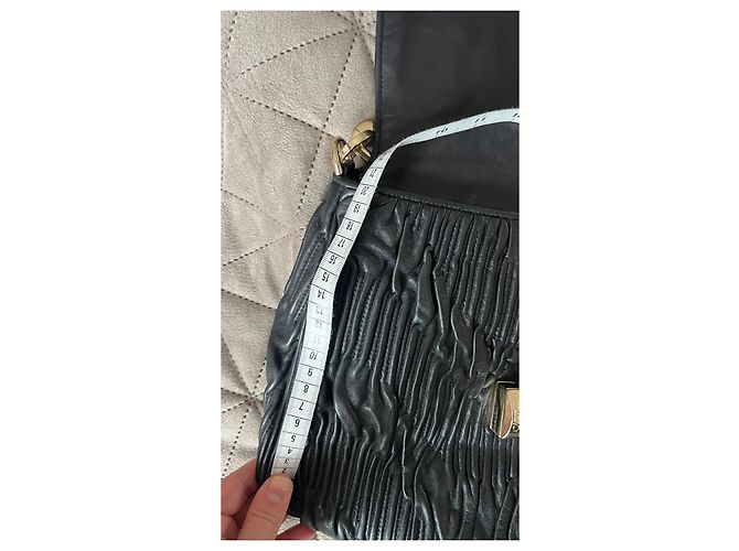 Borsa a tracolla Bally in pelle nera arricciata Nero - vista 8