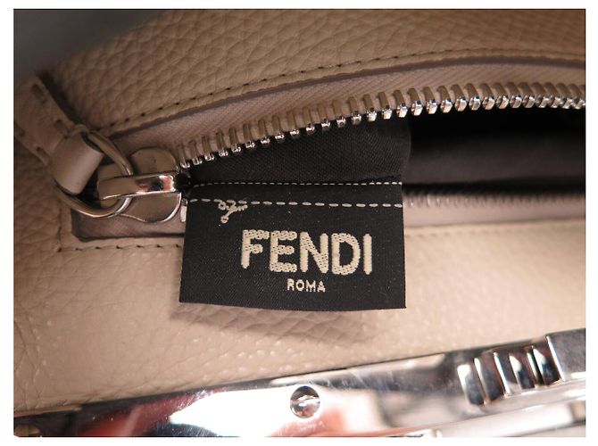BORSA FENDI PEEKABOO SELLERIA MEDIUM 8BN290 PELLE GRIGIA A SPALLA - vista 15