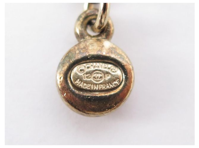 COLLANA CHANEL PENDENTE CAMELIA LOGO CC E STRASS 2012 METALLO DORATO D'oro - vista 10