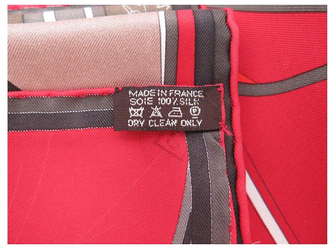 Hermès FULAR HERMES PROJET DE VOITURE PETIT-DUC BATEAU IN SETA QUADRATO 90 Rosso - vista 13