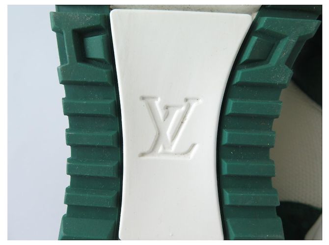 SNEAKERS LOUIS VUITTON RUN AWAY MONOGRAM 42 VERDE - vista 7