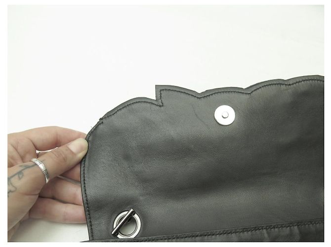 BORSA CHANEL N5 CAMELIA LOGO CC CHOCOLATE BAR PELLE NERA HOBO Nero - vista 12