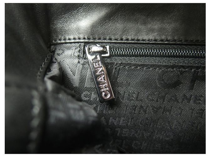 BORSA CHANEL N5 CAMELIA LOGO CC CHOCOLATE BAR PELLE NERA HOBO Nero - vista 9
