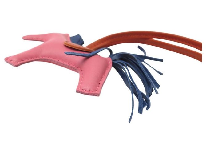 Hermès PENDENTI PER BORSA HERMES RODEO PM H064929 IN PELLE ROSA - vista 3