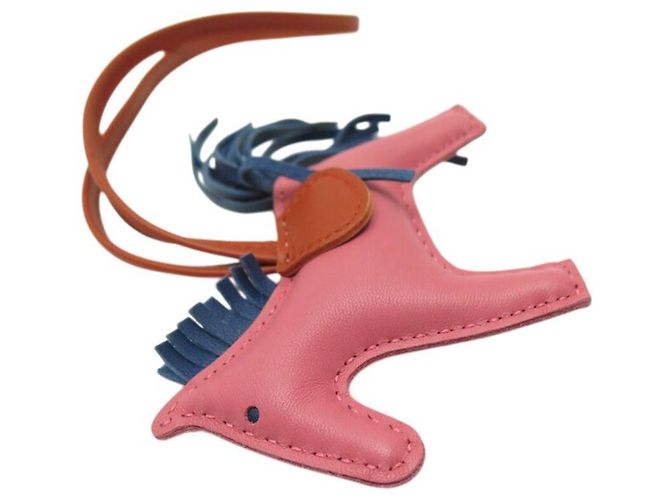 Hermès PENDENTI PER BORSA HERMES RODEO PM H064929 IN PELLE ROSA - vista 4