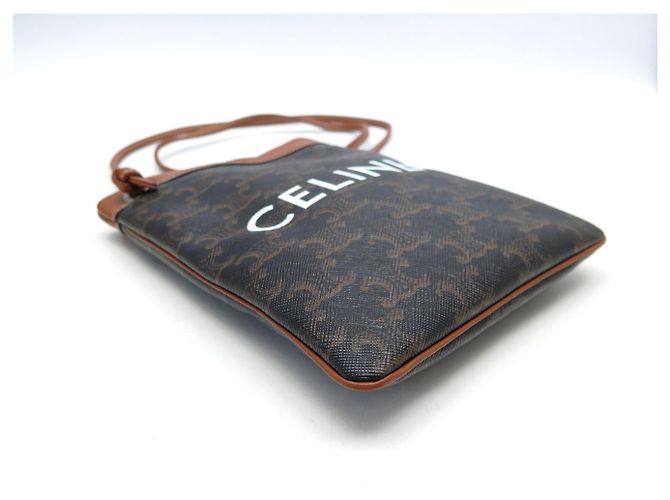 Céline NUOVA BORSA CELINE POUCH TELEFONO IN TELA TRIOMPHE 195892DF1 Marrone - vista 3