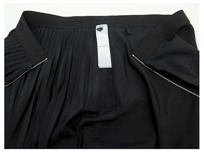 FALDA MIDI PLISADA ASIMÉTRICA GIVENCHY NUEVA 40 M Negro - vista 3