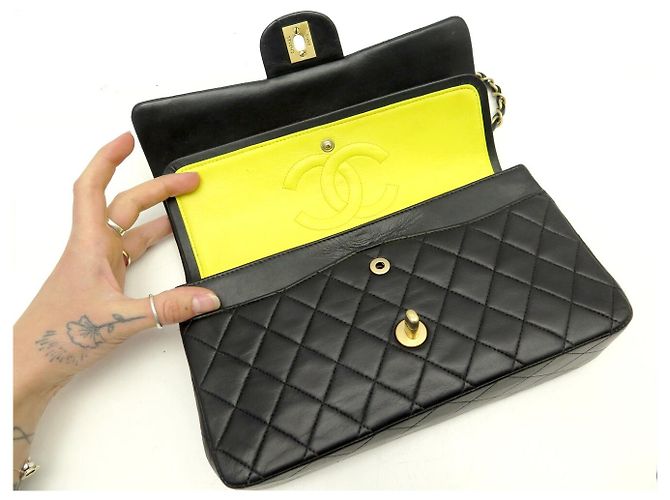 Timeless BOLSO CHANEL CLASSIC 11.12 MEDIUM A01112 CUERO MATELASSÉ NEGRO - vista 10