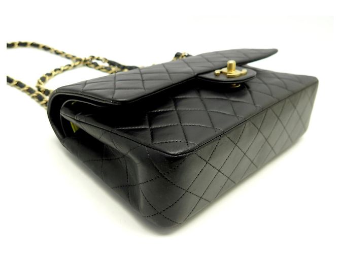 Timeless BOLSO CHANEL CLASSIC 11.12 MEDIUM A01112 CUERO MATELASSÉ NEGRO - vista 3