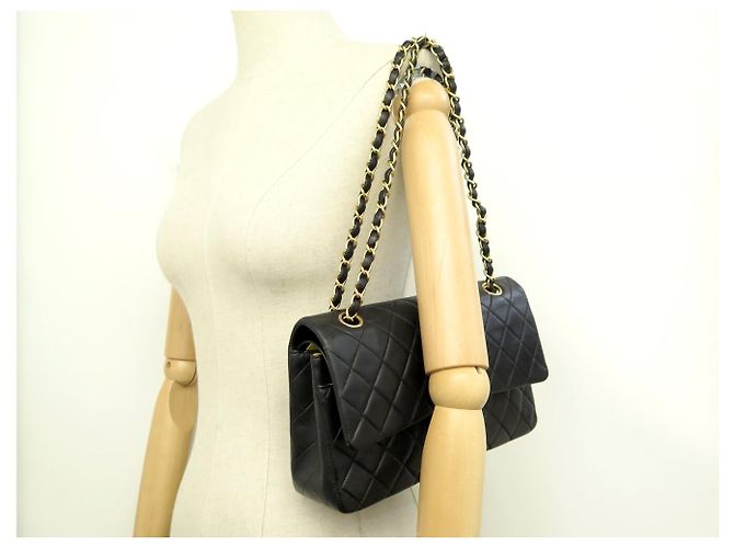 Timeless BOLSO CHANEL CLASSIC 11.12 MEDIUM A01112 CUERO MATELASSÉ NEGRO - vista 6
