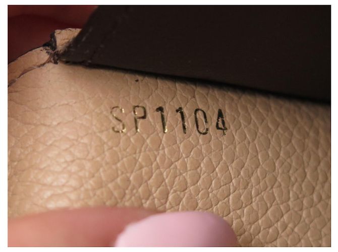 NEUER LOUIS VUITTON MONOGRAM EMPREINTE LEDERGELDBÖRSE Beige - Ansicht 11