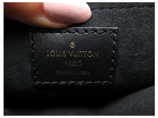 BOLSO LOUIS VUITTON NEW WAVE CHAIN MM M58552 EN CUERO NEGRO CON CORREA - vista 12