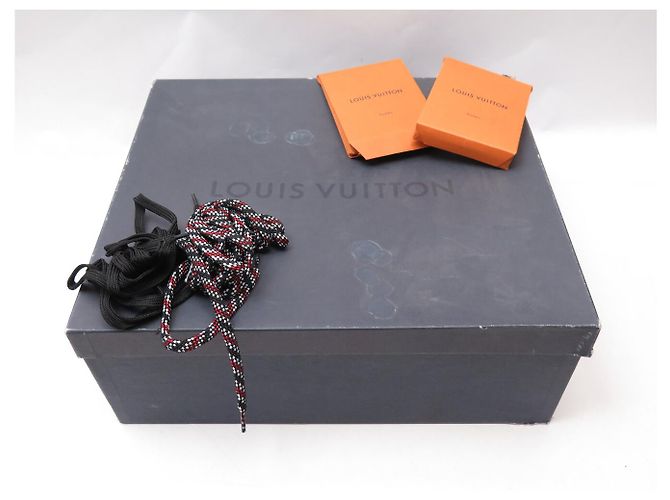 BOTAS DE COMBATE LOUIS VUITTON TERRITORY 1A4FNZ 38.5 RANGERS SHOES Negro - vista 17