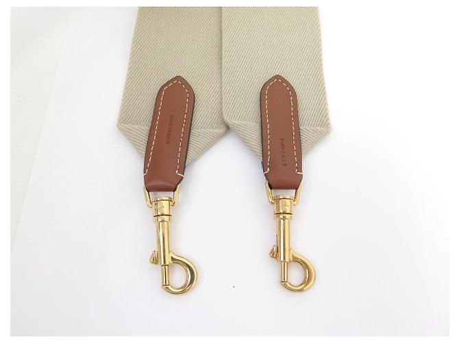 Céline NUOVA TRACCELLA CELINE LOGO JACQUARD 49S01 2AEP-03BW 107 CM LONG STRAP Beige - vista 8