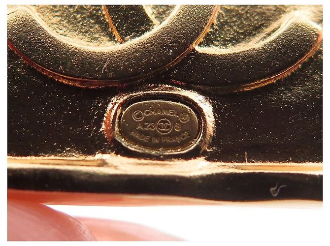 NEUE CHANEL LOGO PLAQUE BROCHE LEDER GOLDENES METALL Schwarz - Ansicht 6