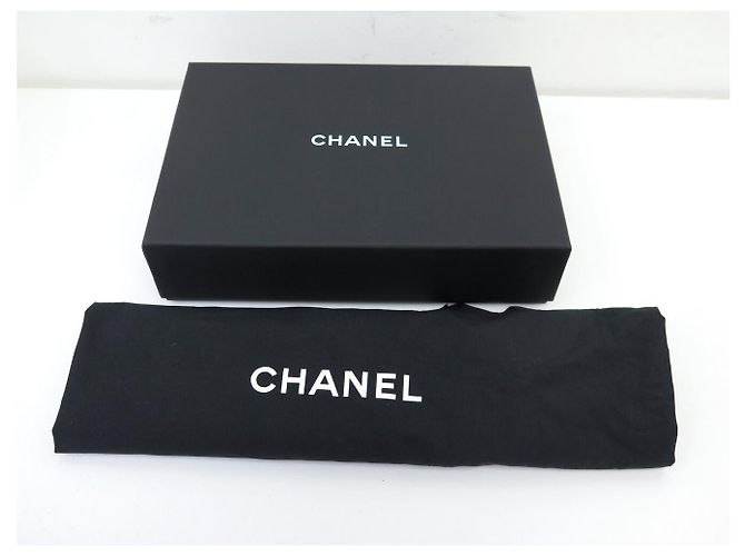 NUOVO CHANEL MINI CAMERA WAIST BAG AS0311 PELLE CAVIAR Blu - vista 13
