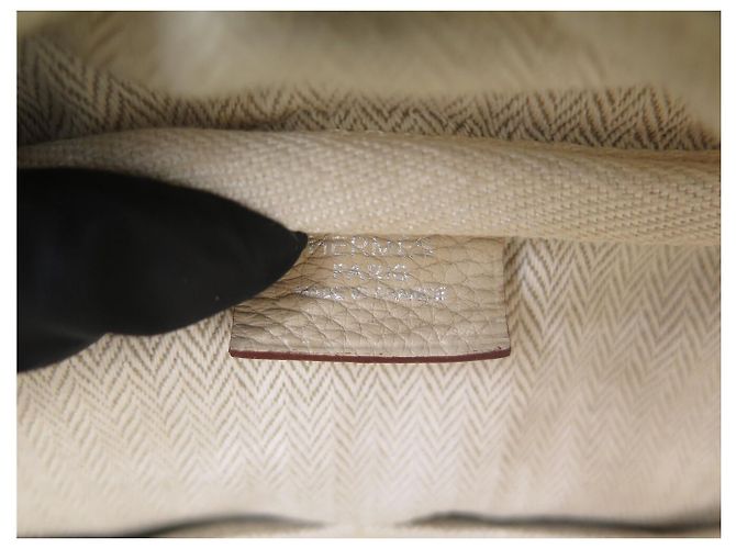 Hermès NOVA BOLSA DE MÃO HERMES VICTORIA II 35 EM COURO TAURILLON CLEMENCE CREME Cru - vista 11