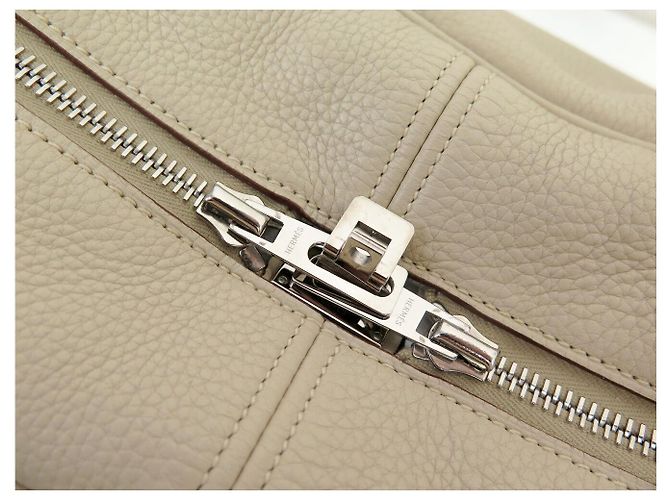 Hermès NOVA BOLSA DE MÃO HERMES VICTORIA II 35 EM COURO TAURILLON CLEMENCE CREME Cru - vista 9