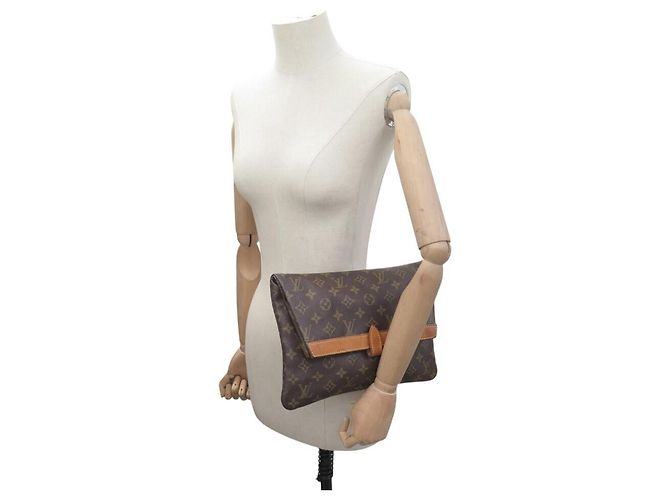 BORSA VINTAGE LOUIS VUITTON POUCH PIEGHEVOLE IN TELA MONOGRAM Marrone - vista 5