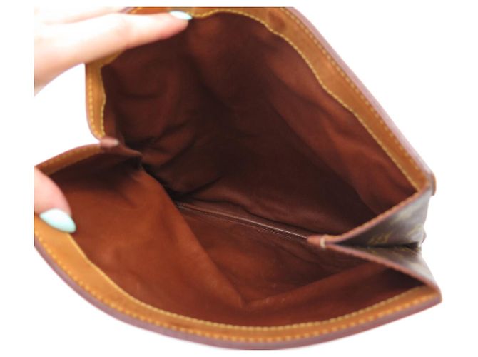 BORSA VINTAGE LOUIS VUITTON POUCH PIEGHEVOLE IN TELA MONOGRAM Marrone - vista 9