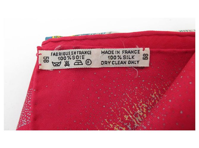 Hermès HERMES FEUX D'ARTIFICE CARRE 90 SILK SCARF RED DUCHESS - view 17