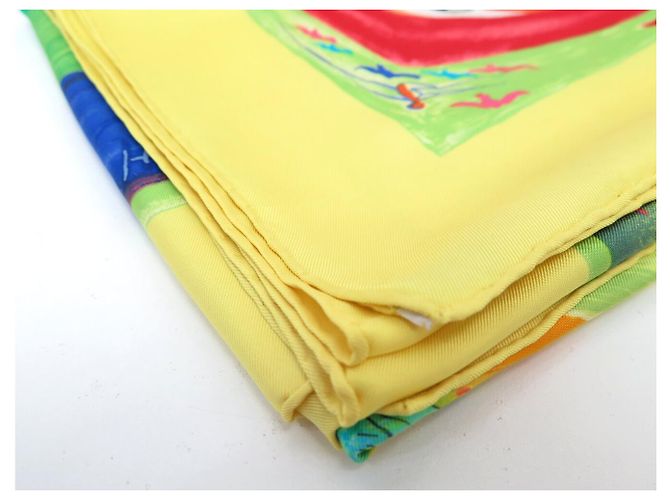 Hermès FULAR IN SETA HERMES SMILES IN THIRD MILLENARY S. KWUMI CARRE 90 Giallo - vista 14