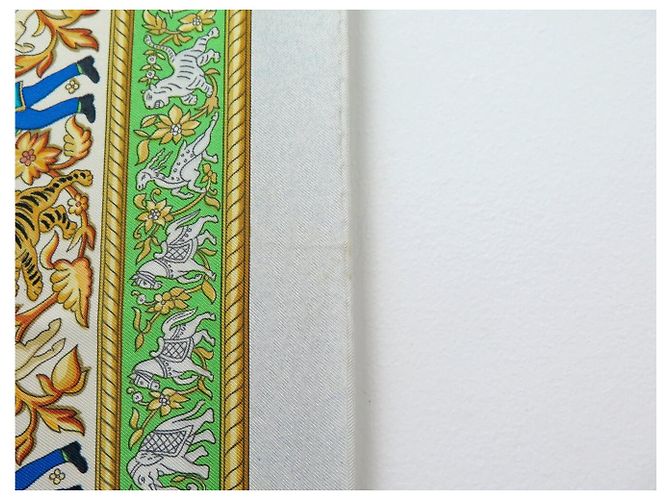 Hermès FULAR VINTAGE HERMES CHASSE EN INDE 1ª EDIZIONE 1986 CARRE 90 SETA Multicolore - vista 11