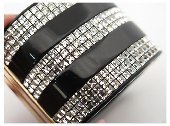 NUOVO BRACCIALE CHANEL MANCHETTA LOGO CC STRASS 15.5CM RESINA NERA BANGLE Nero - vista 10