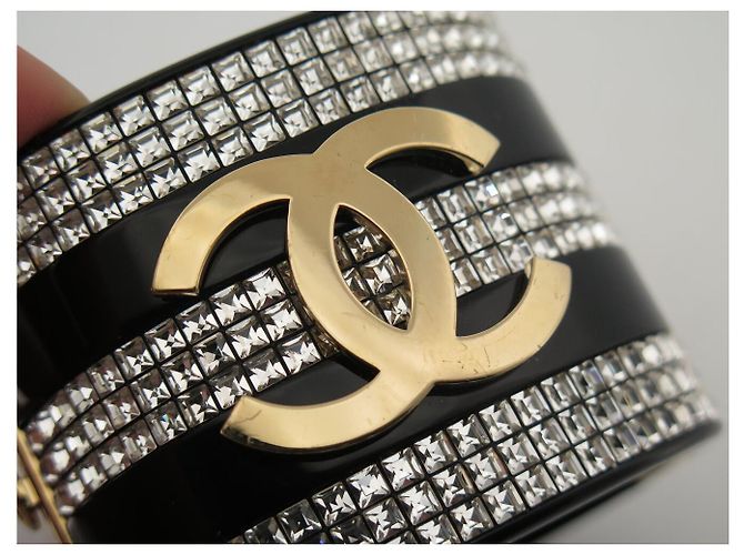 NUOVO BRACCIALE CHANEL MANCHETTA LOGO CC STRASS 15.5CM RESINA NERA BANGLE Nero - vista 11