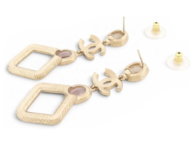 ORECCHINI PENDENTI CHANEL LOGO CC CON PERLE E STRASS DORATI D'oro - vista 4