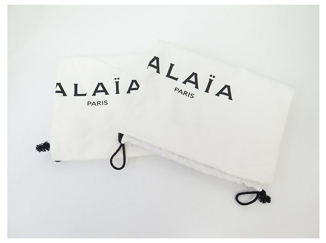 Alaïa NOVO ALAIA BOTAS CURTAS BLACK DEER CAMURÇA 37.5 PRETO - vista 11