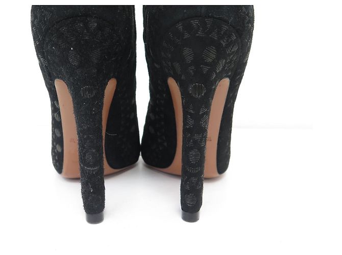 Alaïa NOVO ALAIA BOTAS CURTAS BLACK DEER CAMURÇA 37.5 PRETO - vista 5