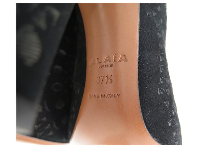 Alaïa NOVO ALAIA BOTAS CURTAS BLACK DEER CAMURÇA 37.5 PRETO - vista 8