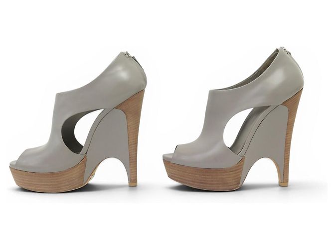 BOTINES GUCCI ANKLE BOOTS 234867 37.5 IT 38.5 FR CUERO GRIS - vista 2