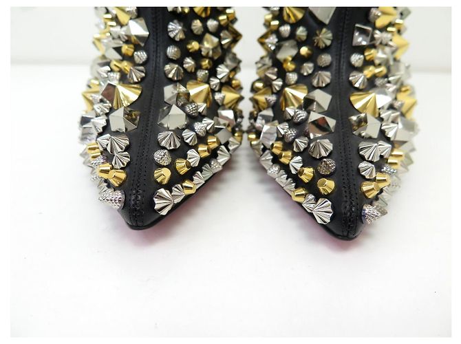 NUEVAS BOTAS CHRISTIAN LOUBOUTIN SO FULL KATE STUDDED 38 BOTINES Negro - vista 4
