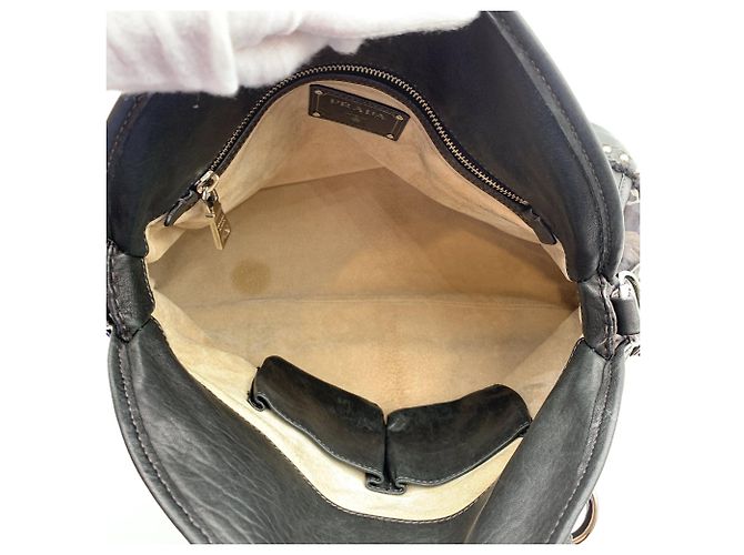 Prada Borsa a mano in nylon mimetico grigio e nero con borchie a 2 vie - vista 5