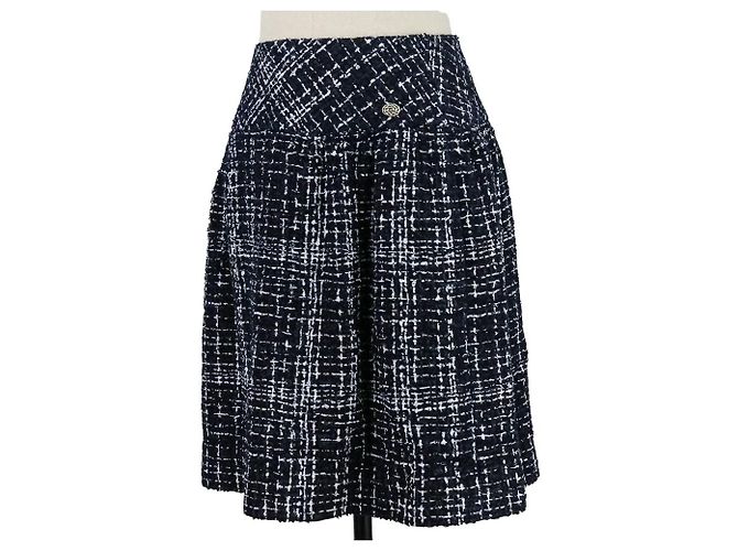 Falda de tweed con estampado y placa Coco de Chanel Azul - vista 2