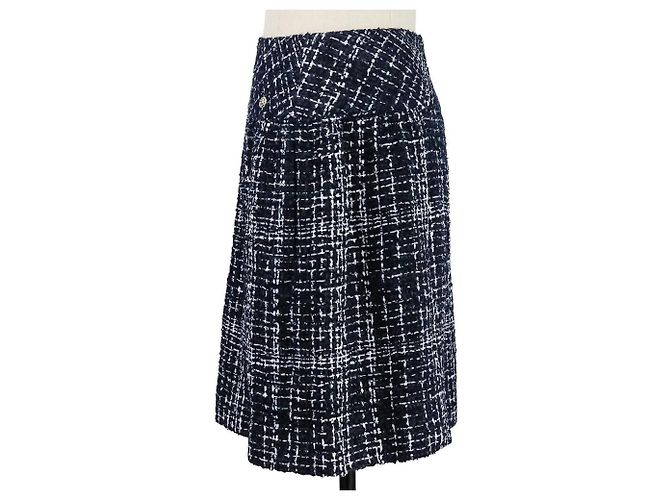 Falda de tweed con estampado y placa Coco de Chanel Azul - vista 3