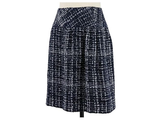 Falda de tweed con estampado y placa Coco de Chanel Azul - vista 5